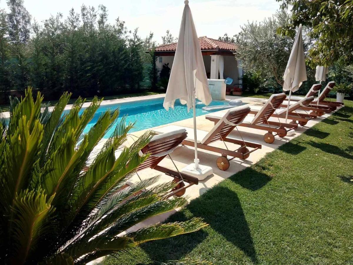 Apartments Maras Porec Esterno foto